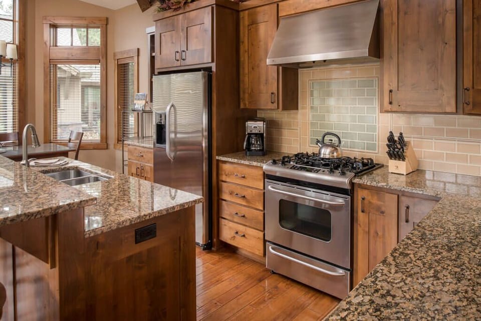 33 Caldera Cabin