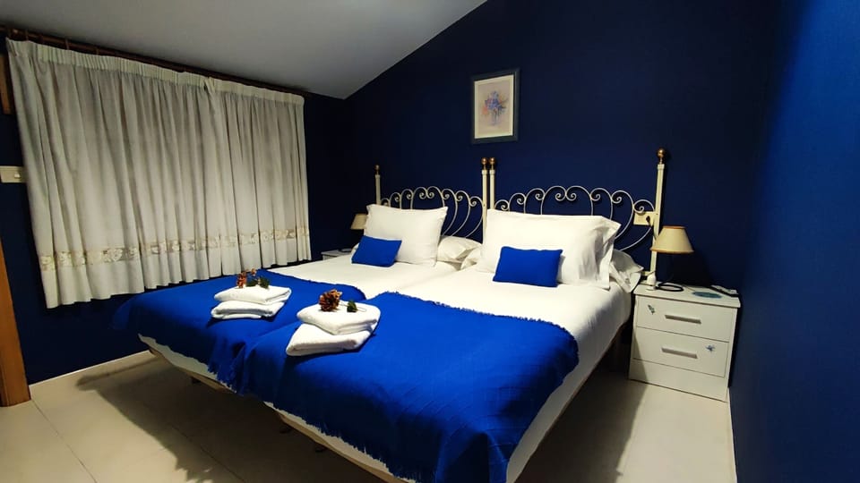 Standard Room | Premium bedding, down comforters, desk, laptop workspace