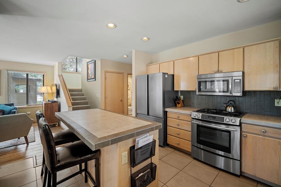 11 Eaglewood-19