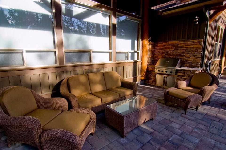 56640 Sunstone Loop