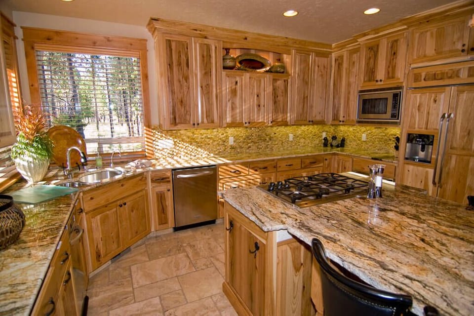 56640 Sunstone Loop