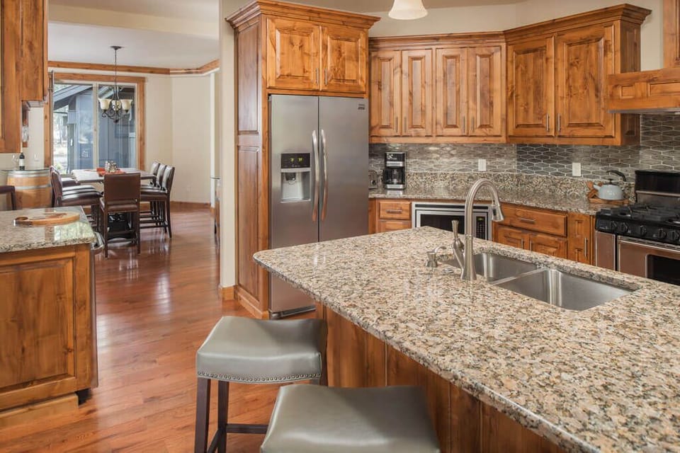 56263 Sable Rock