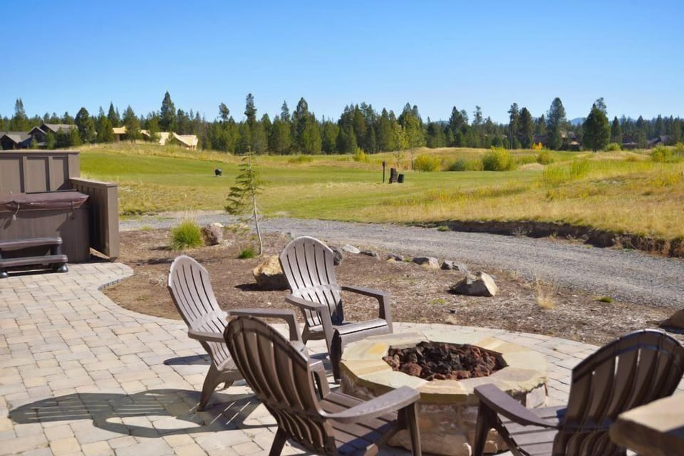 1 Caldera Cabin