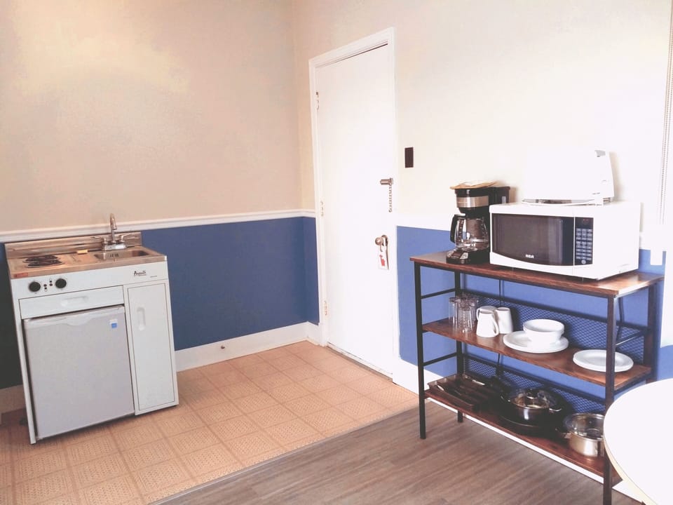 Comfort Quadruple Room | In-room dining