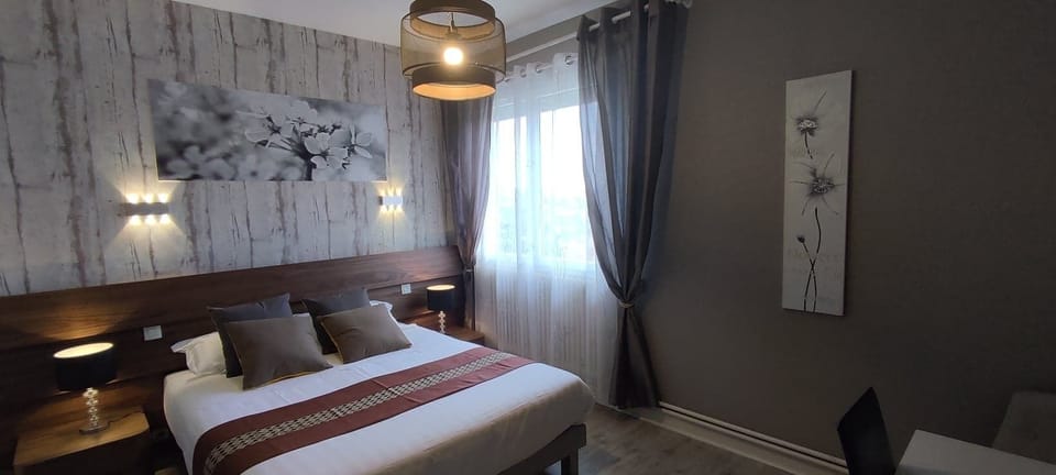 Comfort Double Room | Desk, free WiFi, bed sheets
