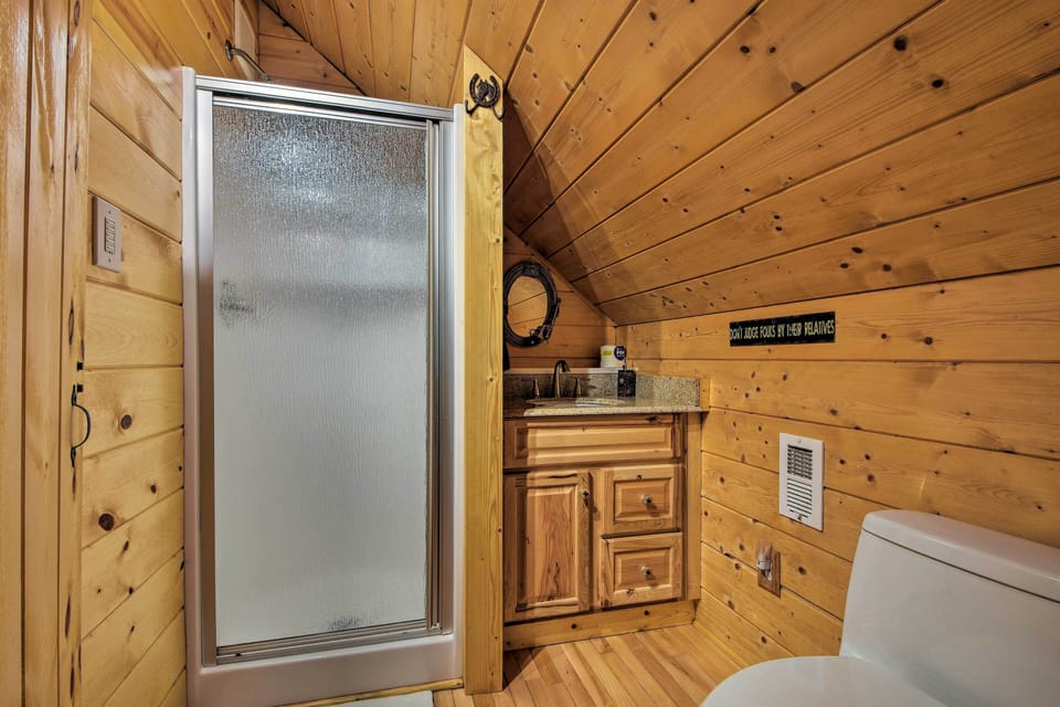 Full Bathroom