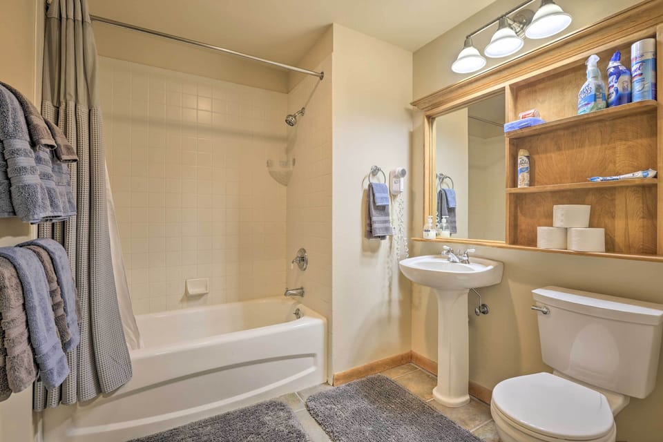 Full Bathroom