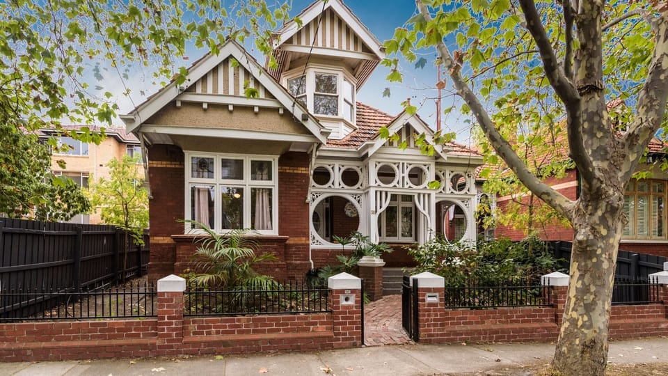Stunning front fascade