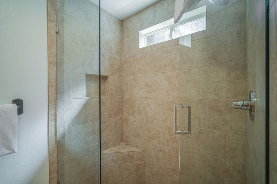 12 White Alder-25