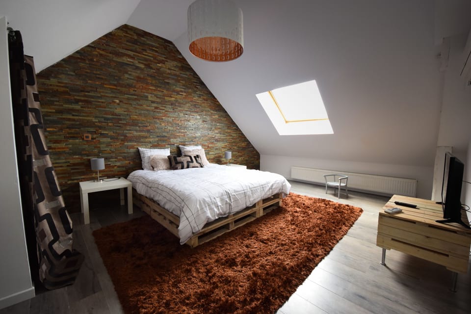 Superior Double Room | 1 bedroom, individually decorated, individually furnished, desk