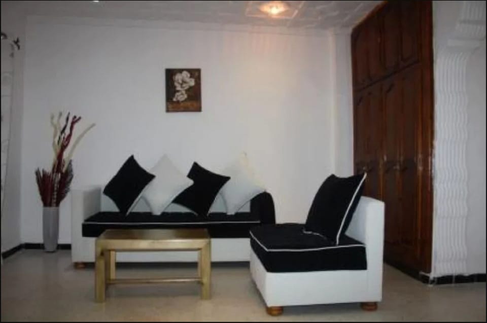 Executive Suite | Living area | Flat-screen TV