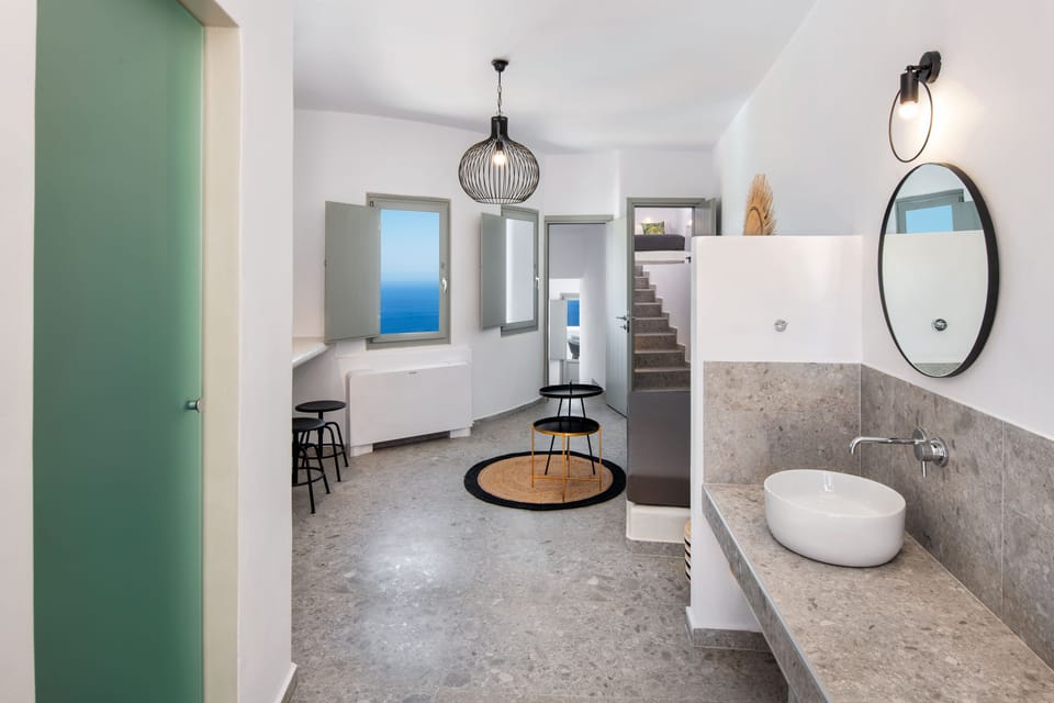 Lava Suite, two bedroom suite with sea view and hot tub | Living area | 42-inch Smart TV with satellite channels, TV