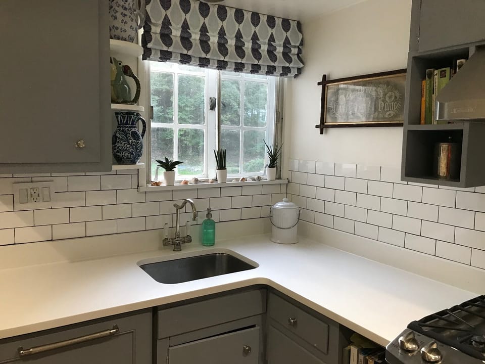 Kitchen with dishwasher 