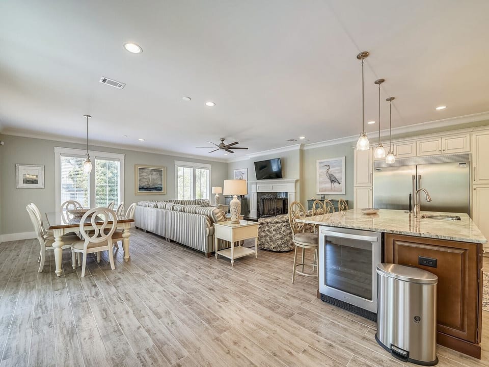 Large Living Room, Kitchen and Dining Area at 29 Pelican