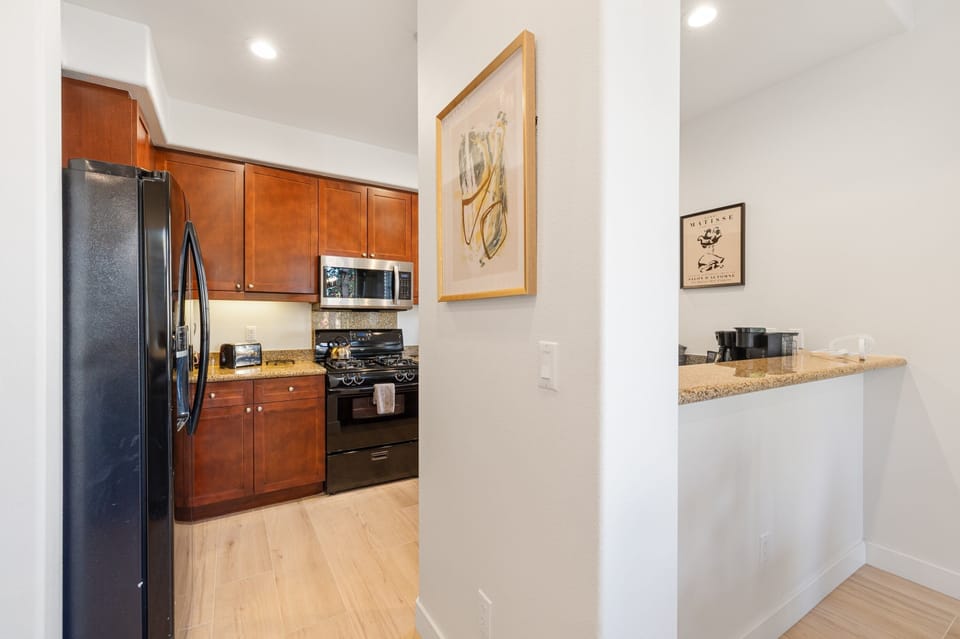 Condo, 3 Bedrooms | Private kitchen | Coffee/tea maker, fridge, oven, toaster