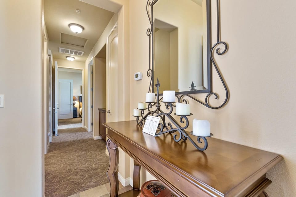 Condo, 3 Bedrooms | Interior