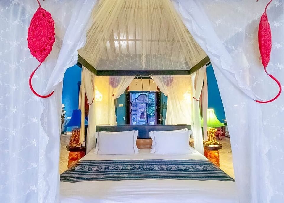 Sang Hyang Suites | Egyptian cotton sheets, premium bedding, minibar, in-room safe