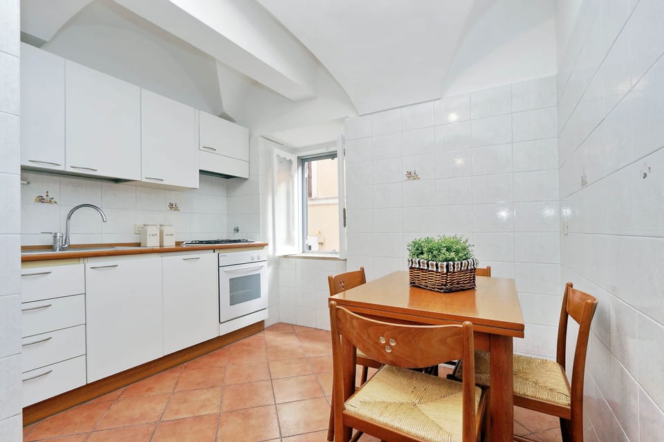 Apartment, 1 Bedroom | Private kitchen | Full-size fridge, microwave, oven, stovetop