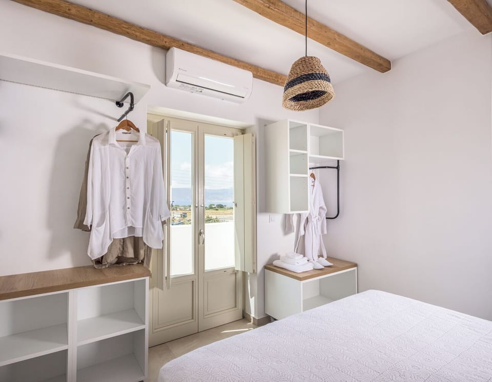 Milos Zen Suites House in Milos