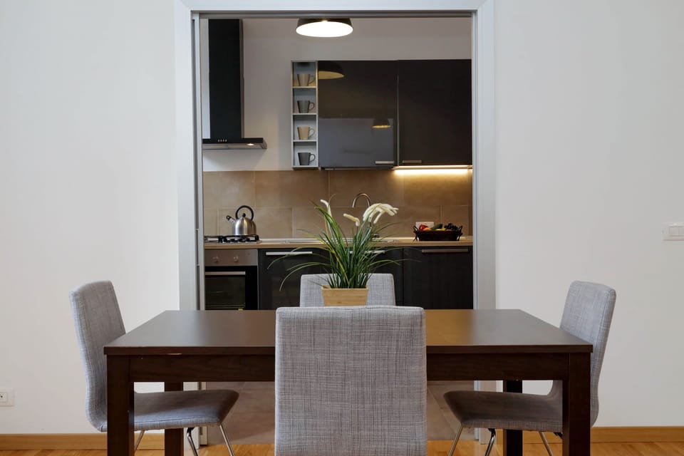 Apartment, 2 Bedrooms | In-room dining