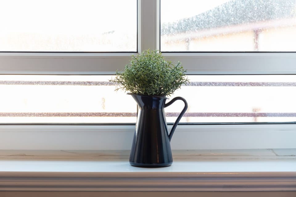 Classic Apartment, 2 Bedrooms, Non Smoking | 2 bedrooms, iron/ironing board, free WiFi, bed sheets