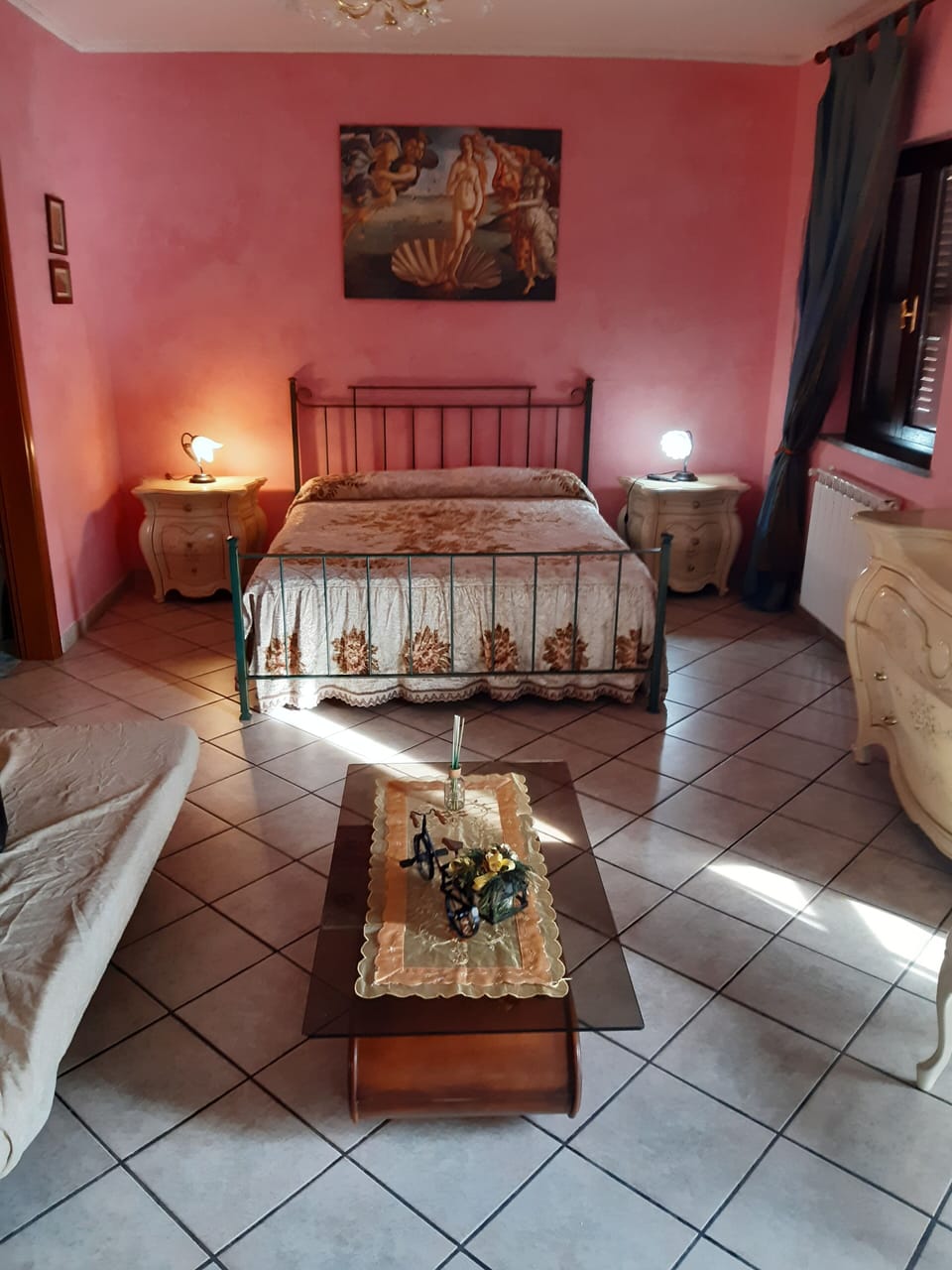 Superior Room, 1 Queen Bed, Bathtub (Luna) | In-room safe, soundproofing, bed sheets