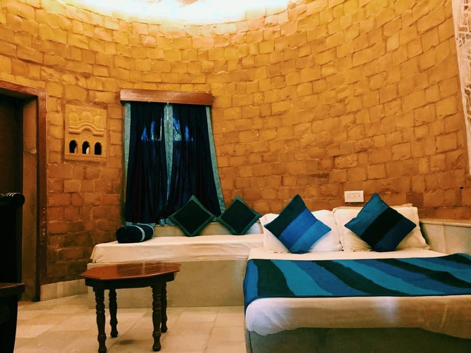 Executive Room | Premium bedding, soundproofing, iron/ironing board, cribs/infant beds