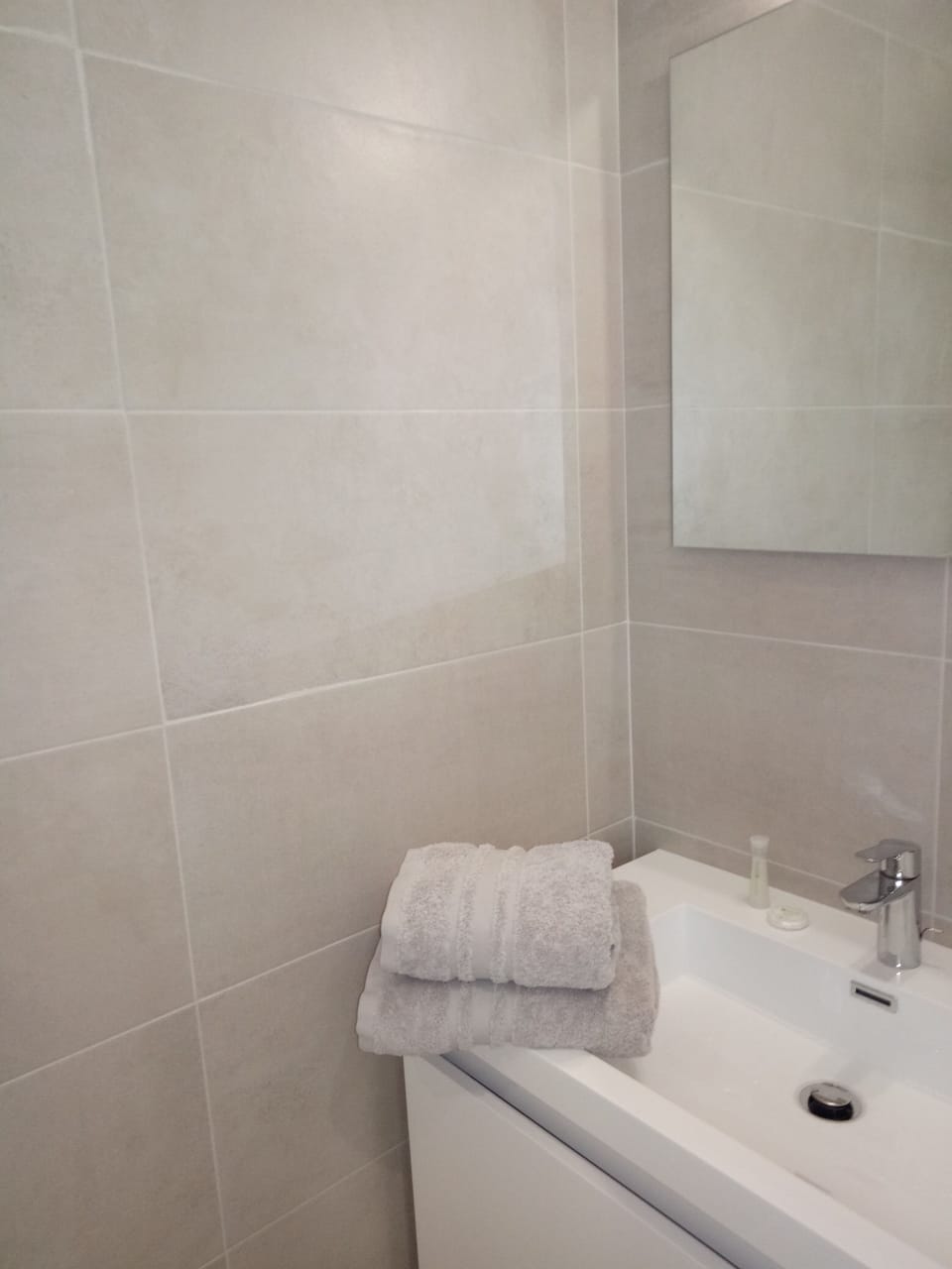 Superior Double Room | Bathroom | Towels