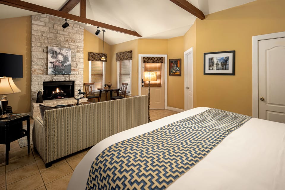 Luxury Cottage, 1 King Bed (San Rafael Cottage) | Individually decorated, individually furnished, iron/ironing board