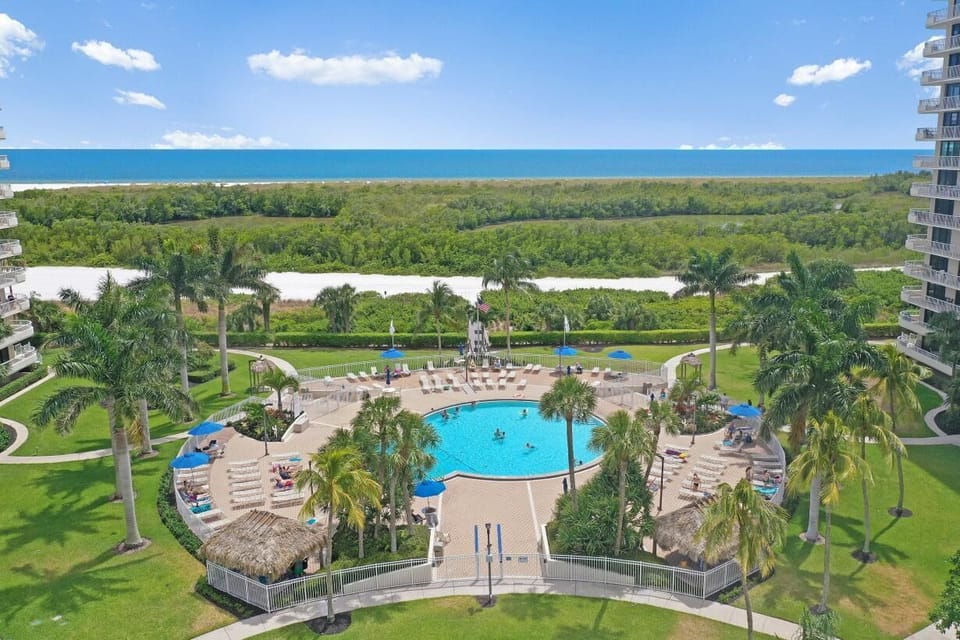 Condo, 1 King Bed (Beachfront condo with pool and ocean ) | Pool | A heated pool