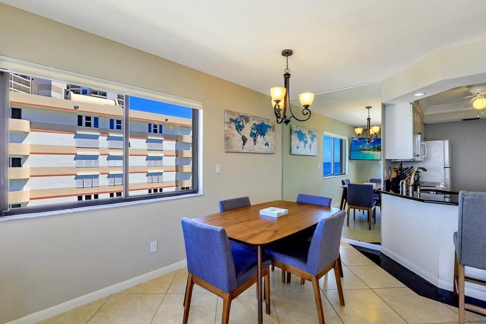 Condo, 1 King Bed with Sofa bed (Inviting beachfront condo with pool, ) | Private kitchen | Fridge, microwave, oven, stovetop