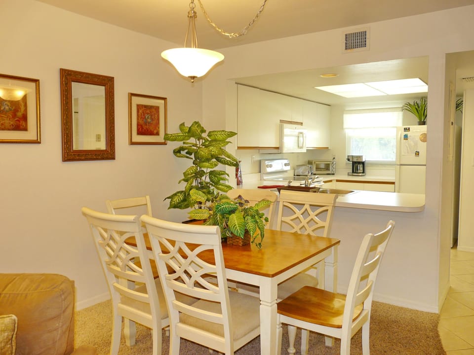 Condo, 1 King Bed with Sofa bed (Peaceful condo with pool across from ) | Private kitchen | Fridge, microwave, oven, stovetop