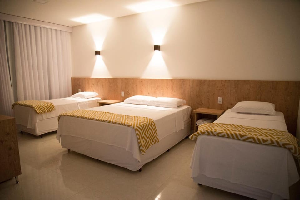 Minibar, free WiFi, bed sheets