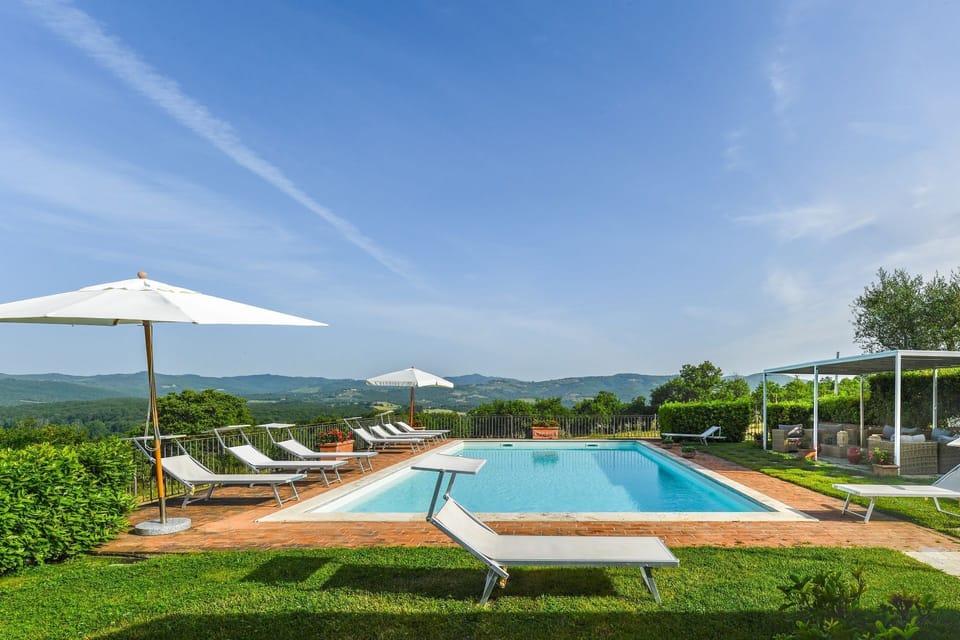 Swimming Pool, Property, Resort, Real Estate, Leisure, Shade, Building, House, Sunlounger, Vacation