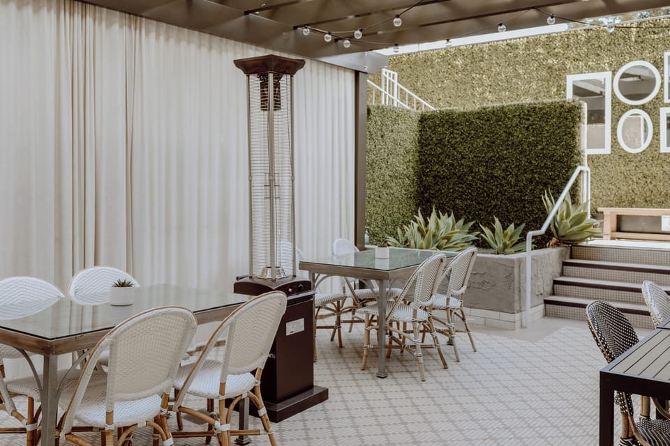 Breakfast, lunch, dinner served; American cuisine 