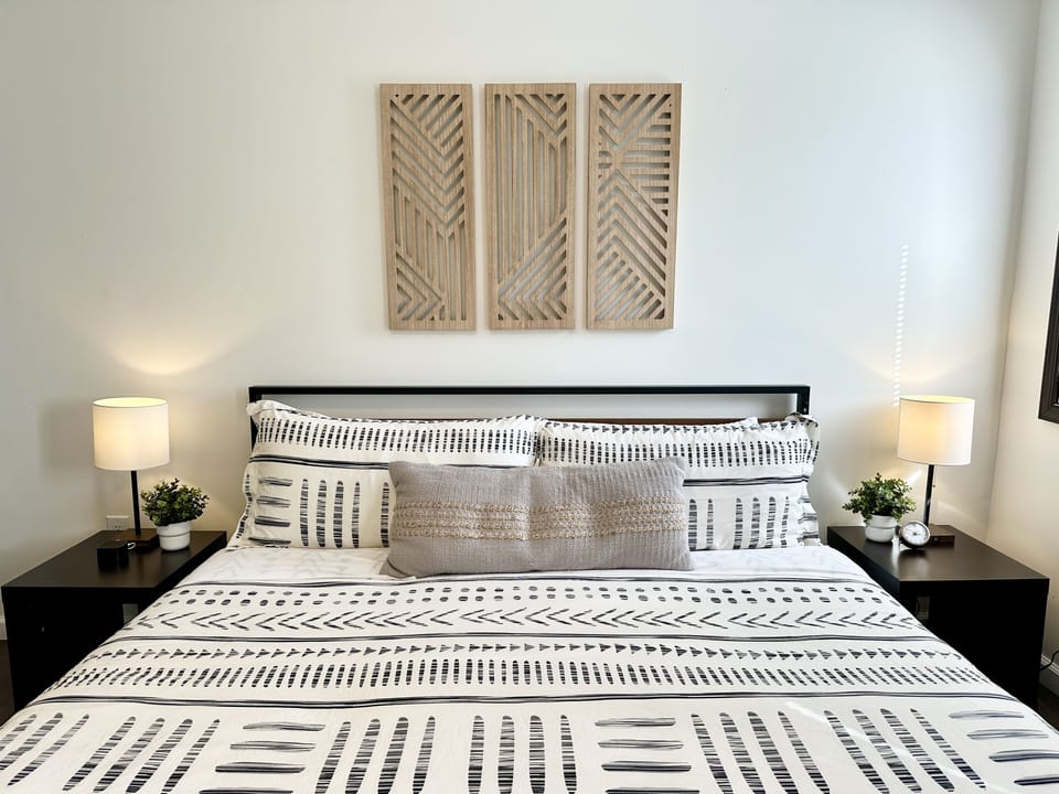 King bed in master en-suite.