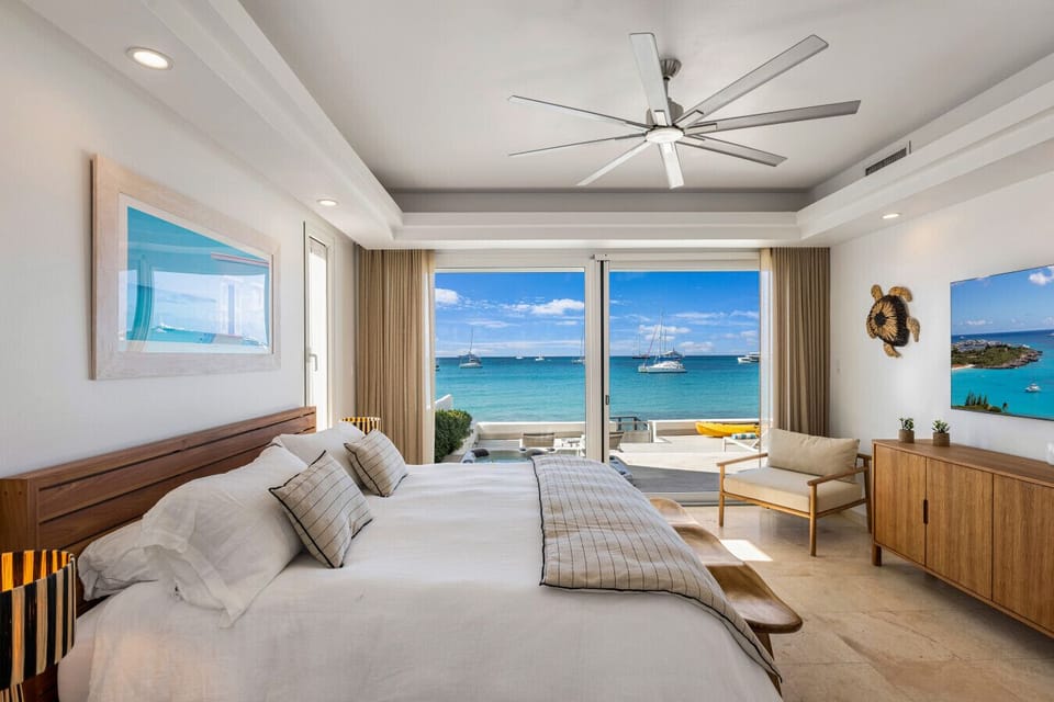 Master bedroom - King Bed