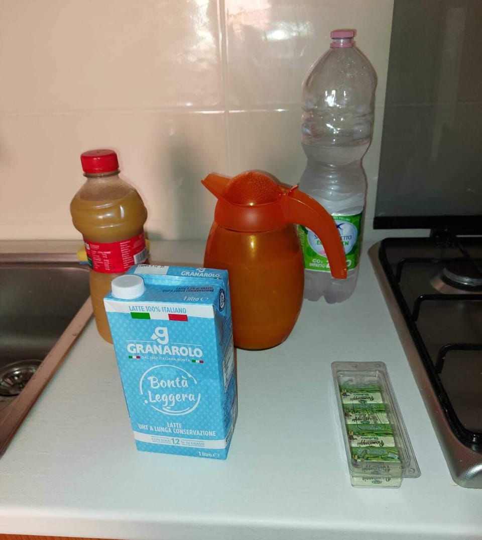 Free daily self-serve breakfast