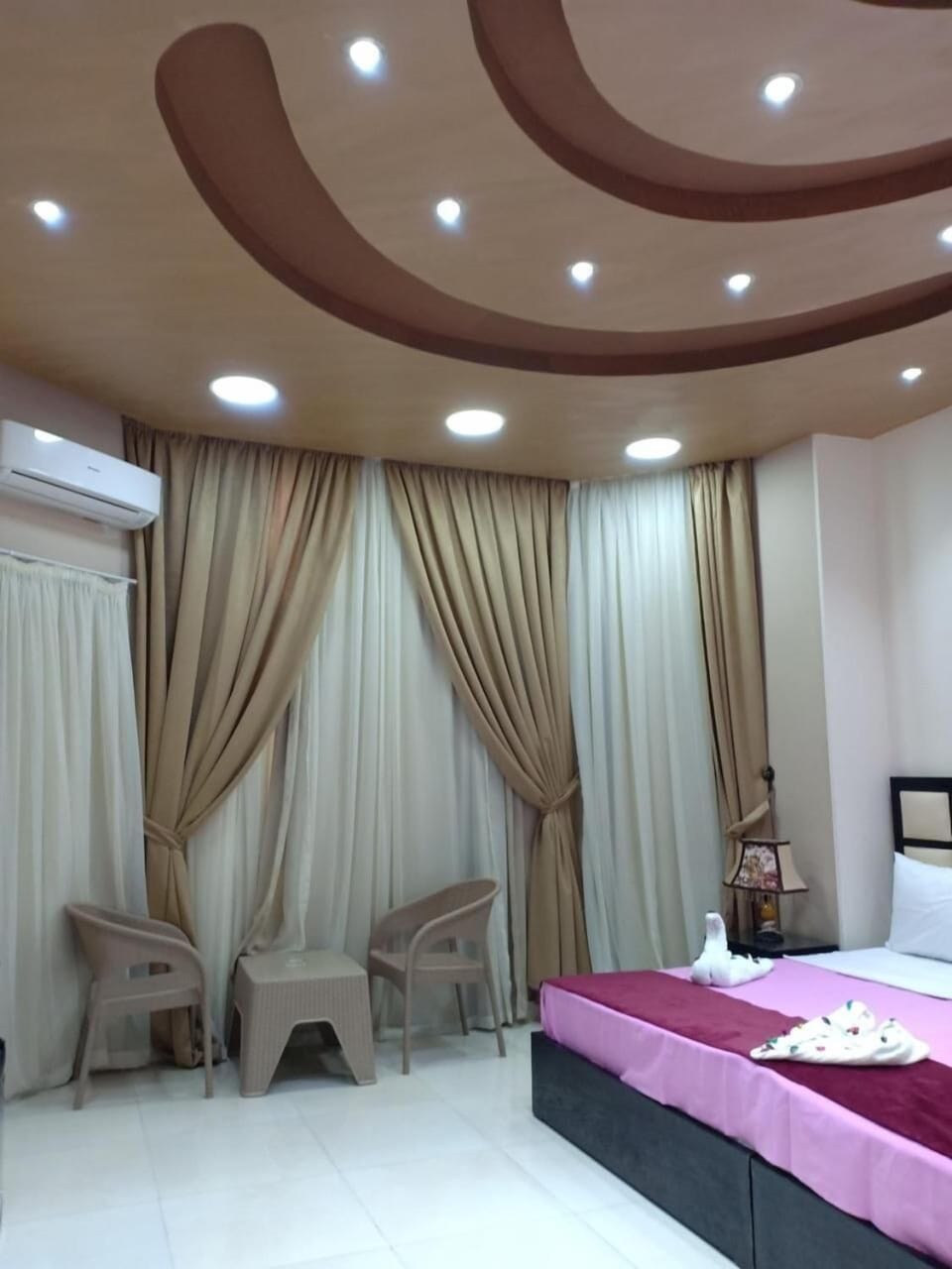 Minibar, in-room safe, blackout drapes, free WiFi