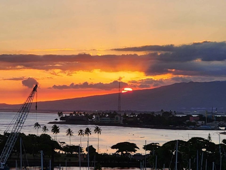 The harbor view units capture the brilliant sunsets - watch for the green flash!