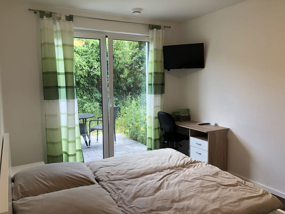 Economy Double Room, Shared Bathroom, Garden View