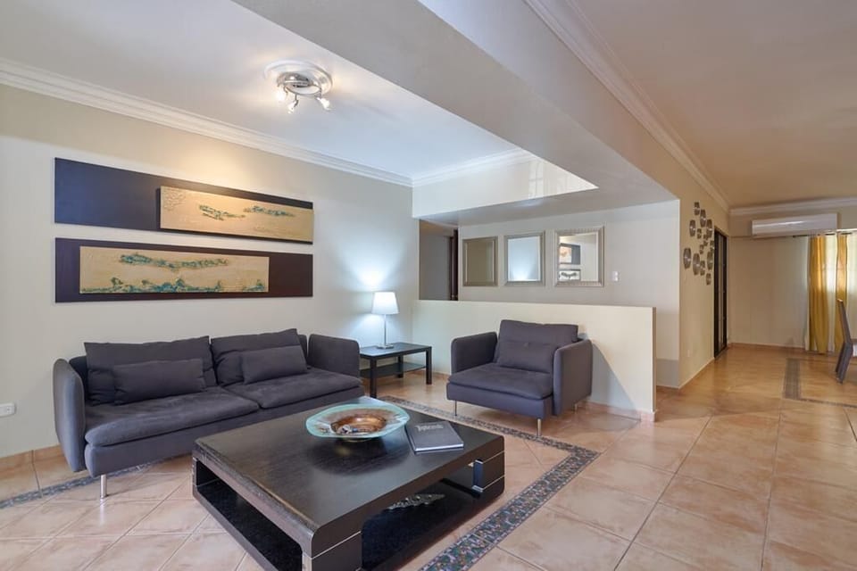 Stylish Living Room, 1 Full Sofabed, A/C 