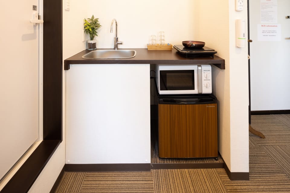Microwave, electric kettle