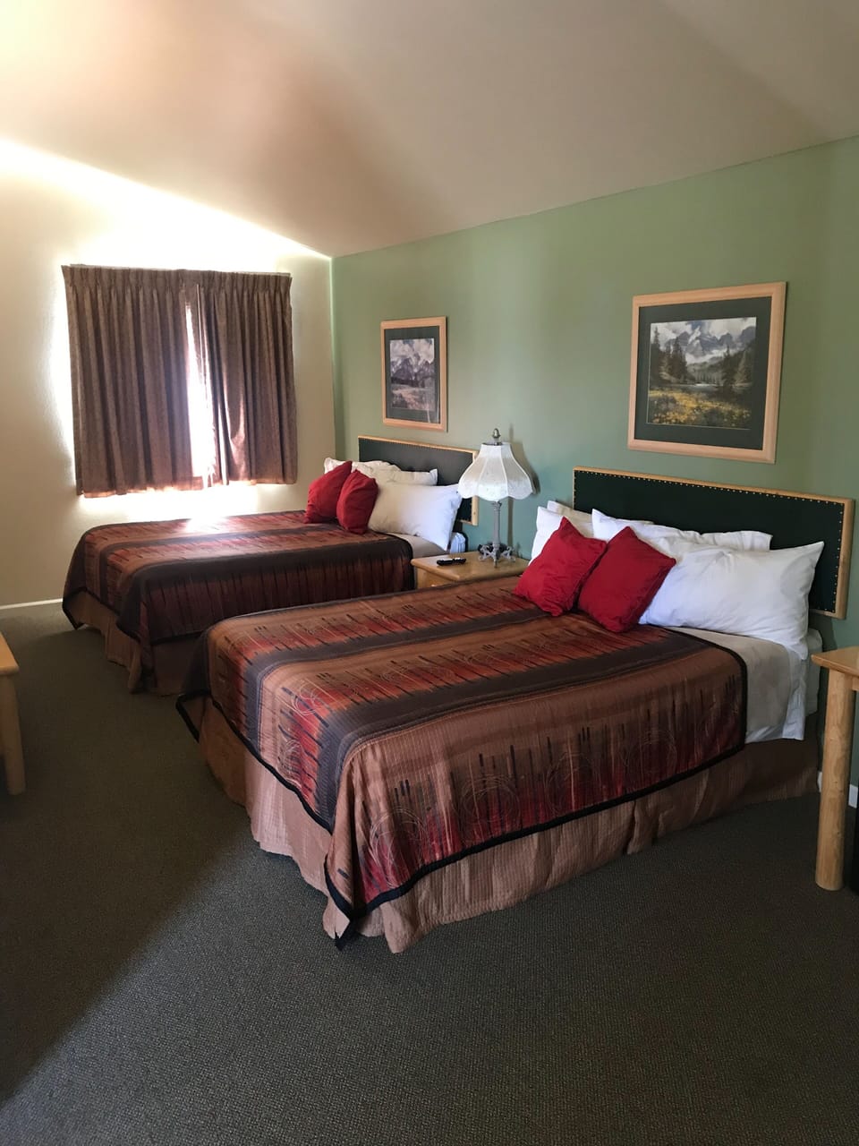 Family Suite | Desk, iron/ironing board, cribs/infant beds, rollaway beds