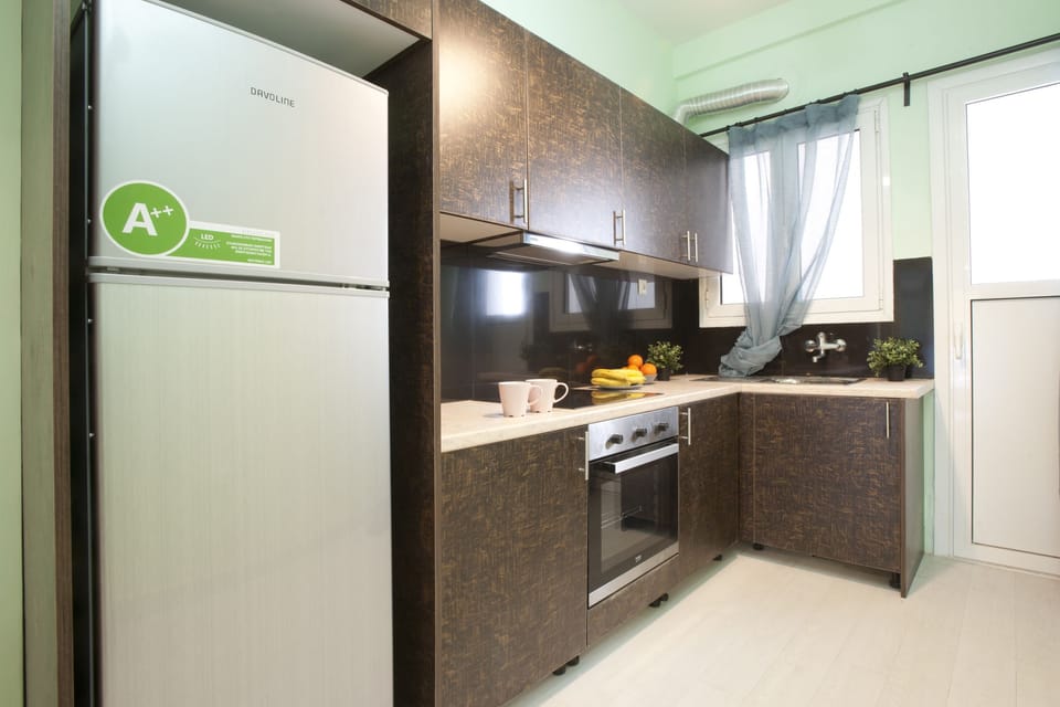 Apartment | Private kitchen | Fridge, oven, coffee/tea maker, electric kettle
