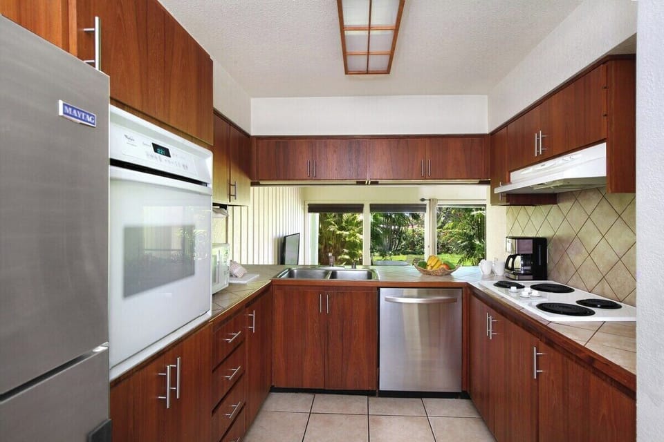 Fully Equipped Kitchen - Manualoha 1003