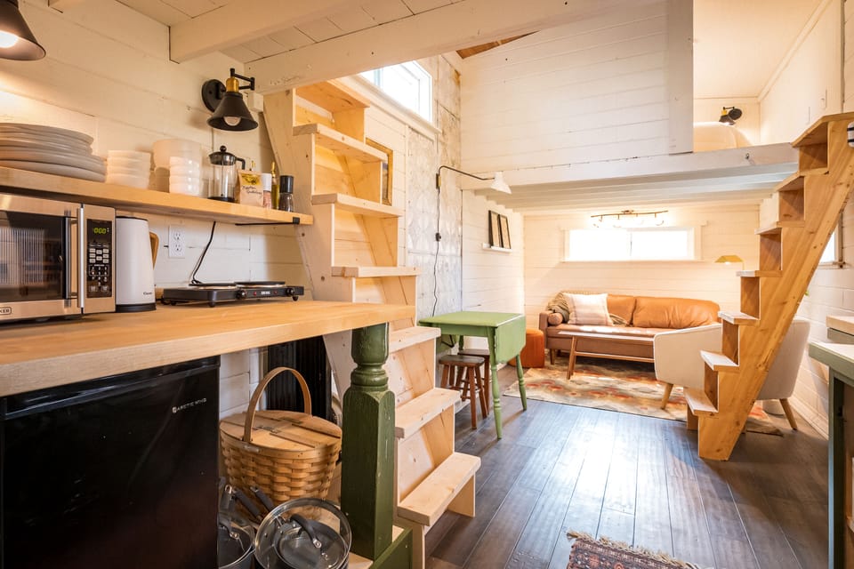 Bungalow | Living area | Books