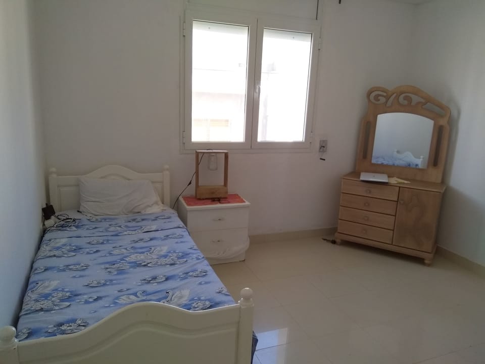 Basic House | Desk, bed sheets