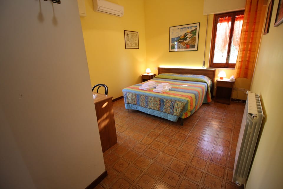 Double or Twin Room, Terrace | Individually decorated, individually furnished, desk, blackout drapes