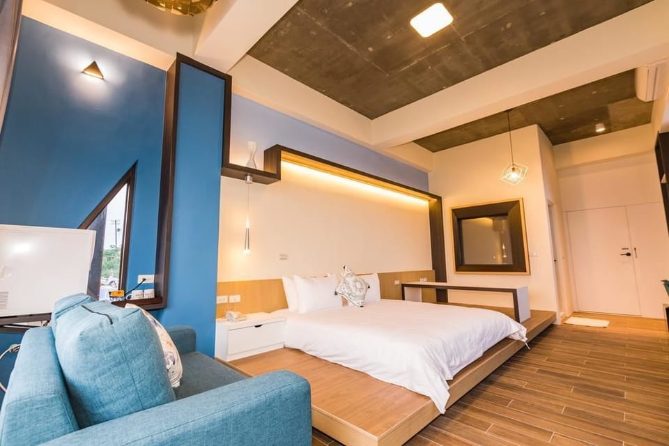 Double Room (Sea View) | Desk, blackout drapes, soundproofing, free WiFi